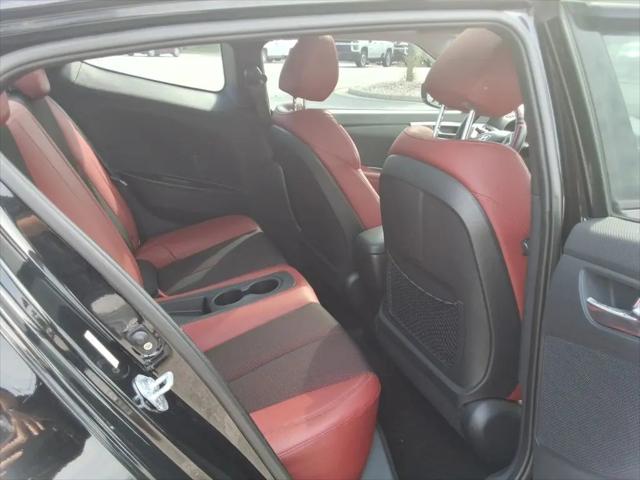 2012 Hyundai Veloster Base w/Red/Black