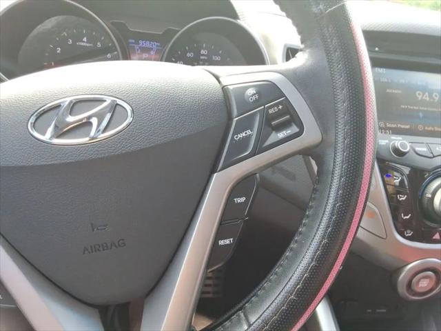2012 Hyundai Veloster Base w/Red/Black