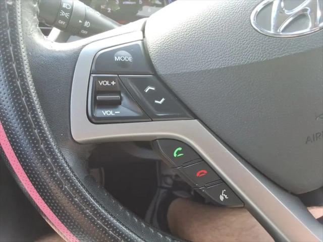 2012 Hyundai Veloster Base w/Red/Black
