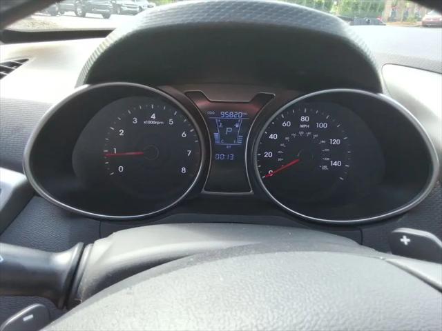 2012 Hyundai Veloster Base w/Red/Black