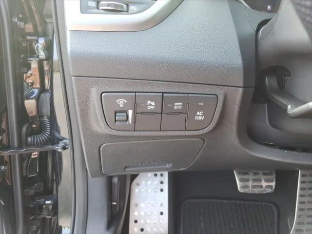 2012 Hyundai Veloster Base w/Red/Black