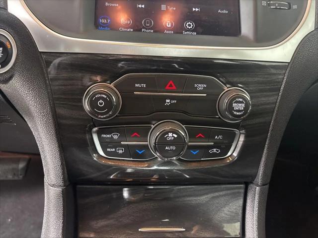 2020 Chrysler 300 Touring