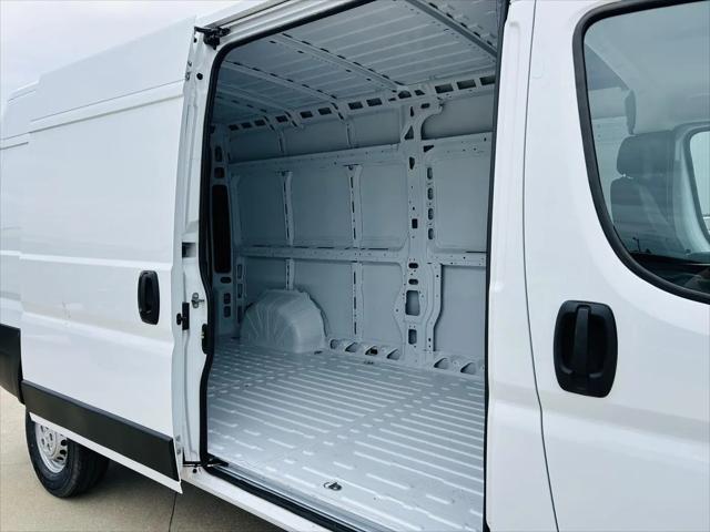 2026 Ram ProMaster 2500 Cargo Van Tradesman High Roof 159" WB w/Pass Seat