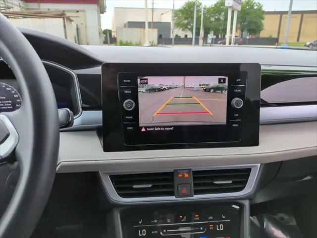 2025 Volkswagen Taos 1.5T SE