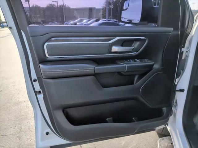 2022 Ram 1500 Big Horn Crew Cab 4x4 5'7" Box