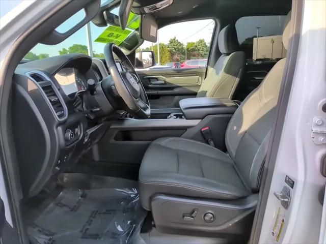 2022 Ram 1500 Big Horn Crew Cab 4x4 5'7" Box