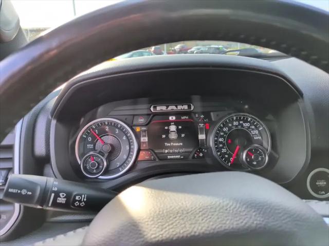 2022 Ram 1500 Big Horn Crew Cab 4x4 5'7" Box