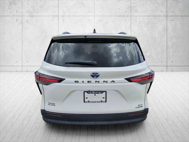 2021 Toyota Sienna XLE