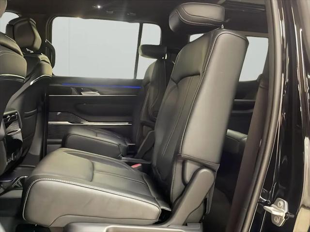 2026 Jeep Grand Wagoneer Summit Obsidian 4x4