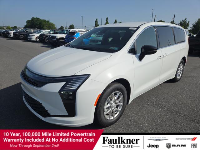 2027 Chrysler Pacifica Select for sale in Mechanicsburg, PA