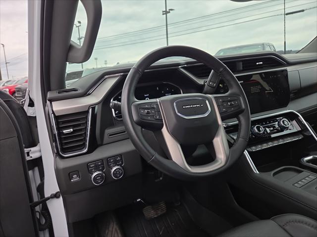 2025 GMC Sierra 3500HD 4WD Crew Cab Standard Bed Denali