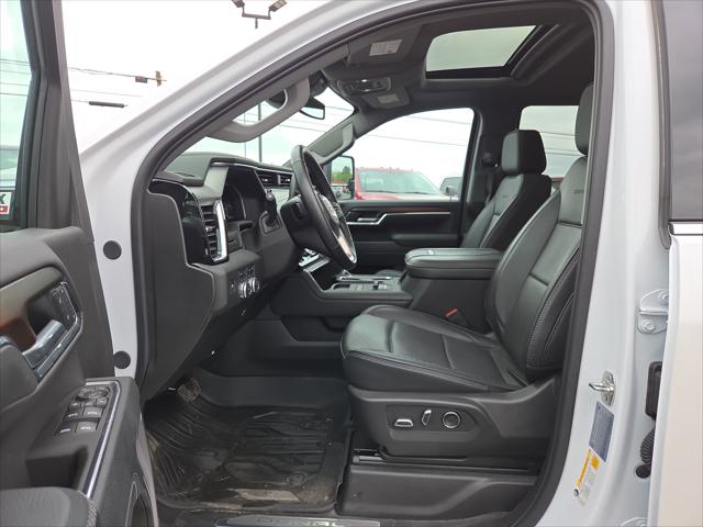 2025 GMC Sierra 3500HD 4WD Crew Cab Standard Bed Denali