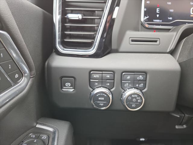 2025 GMC Sierra 3500HD 4WD Crew Cab Standard Bed Denali