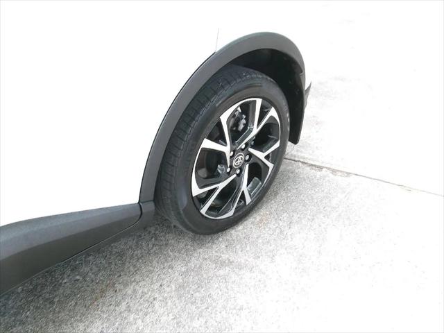 2022 Toyota C-HR XLE