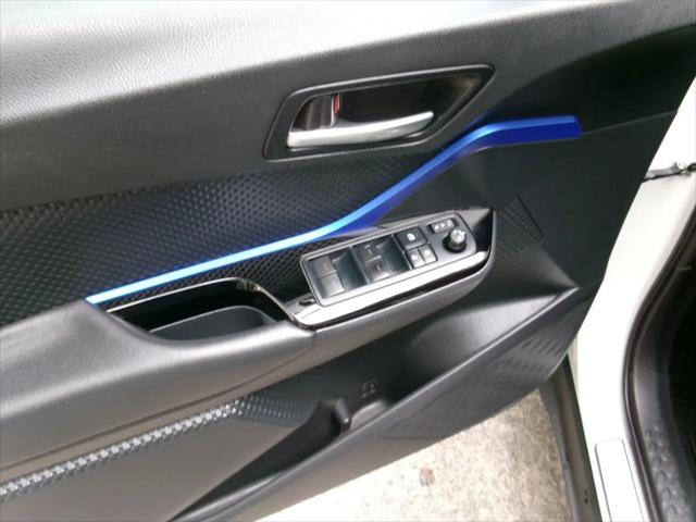 2022 Toyota C-HR XLE
