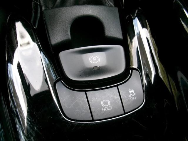 2022 Toyota C-HR XLE