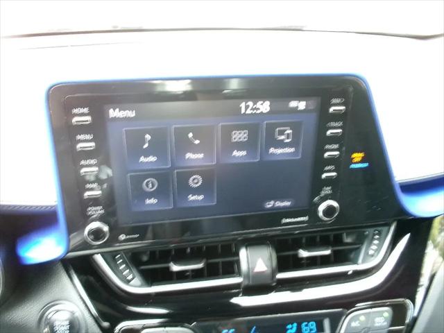 2022 Toyota C-HR XLE