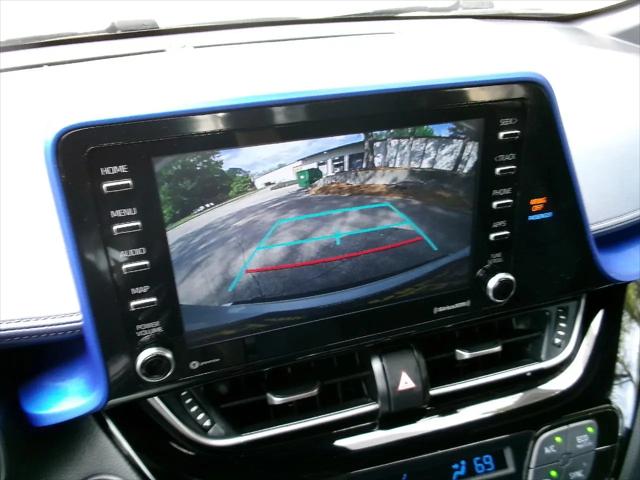 2022 Toyota C-HR XLE