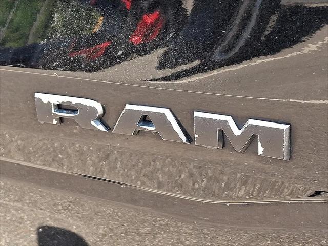 2022 Ram 1500 Big Horn Crew Cab 4x4 5'7" Box