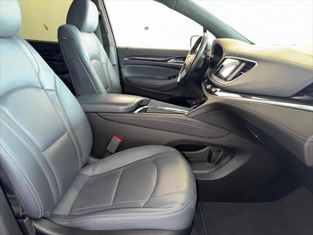 2023 Buick Enclave Essence FWD