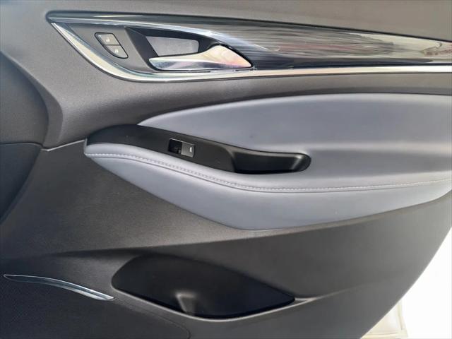 2023 Buick Enclave Essence FWD