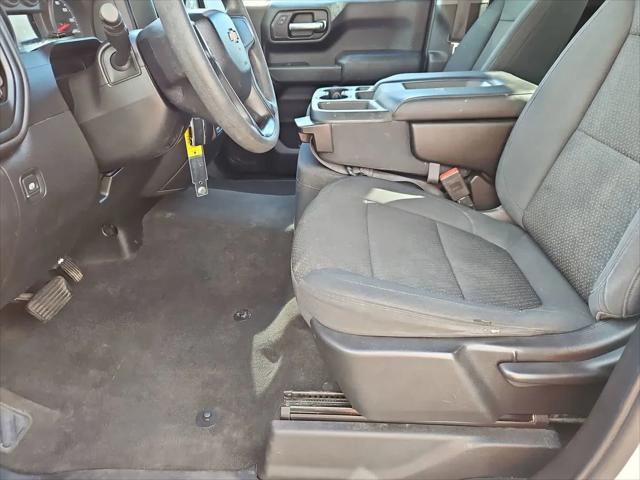 2020 Chevrolet Silverado 1500 4WD Double Cab Standard Bed Custom