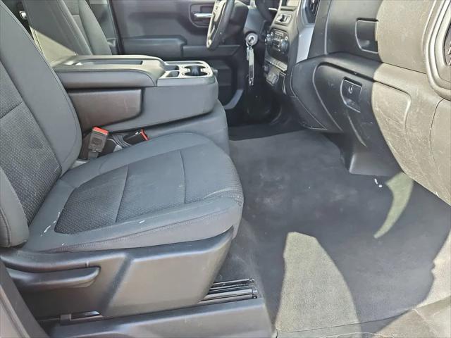 2020 Chevrolet Silverado 1500 4WD Double Cab Standard Bed Custom
