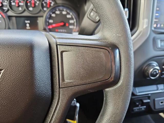 2020 Chevrolet Silverado 1500 4WD Double Cab Standard Bed Custom