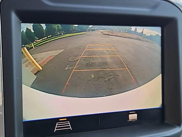 2020 Chevrolet Silverado 1500 4WD Double Cab Standard Bed Custom