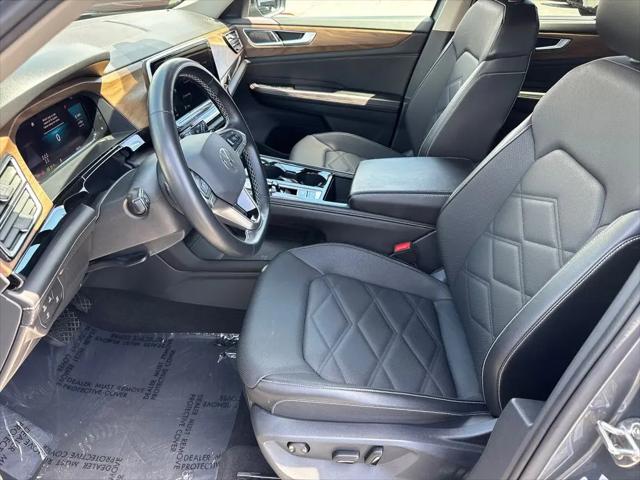 2024 Volkswagen Atlas 2.0T SE w/Technology