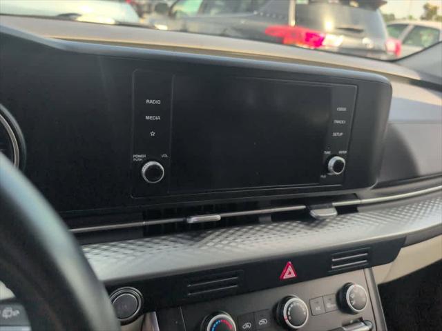 2024 Kia Carnival MPV LX Seat Package
