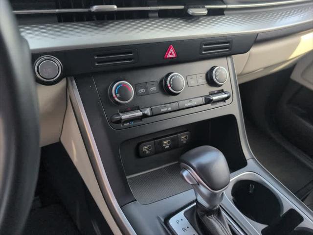 2024 Kia Carnival MPV LX Seat Package