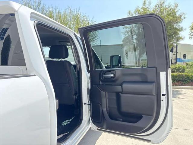 2024 GMC Sierra 3500HD 4WD Crew Cab Long Bed Pro