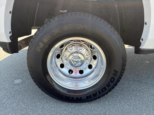 2023 Ram 3500 Limited Longhorn Mega Cab 4x4 64 Box