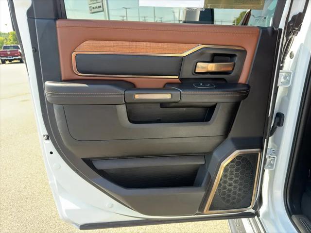 2023 Ram 3500 Limited Longhorn Mega Cab 4x4 64 Box