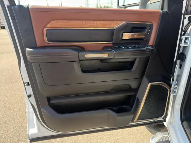2023 Ram 3500 Limited Longhorn Mega Cab 4x4 64 Box
