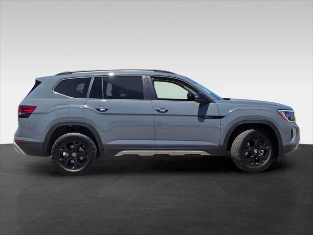 2026 Volkswagen Atlas Peak Edition