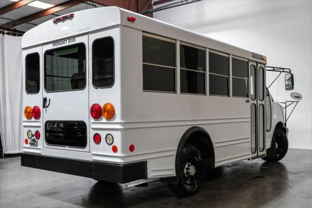 2007 Chevrolet Express Cutaway Work Van