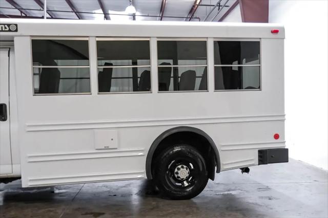 2007 Chevrolet Express Cutaway Work Van