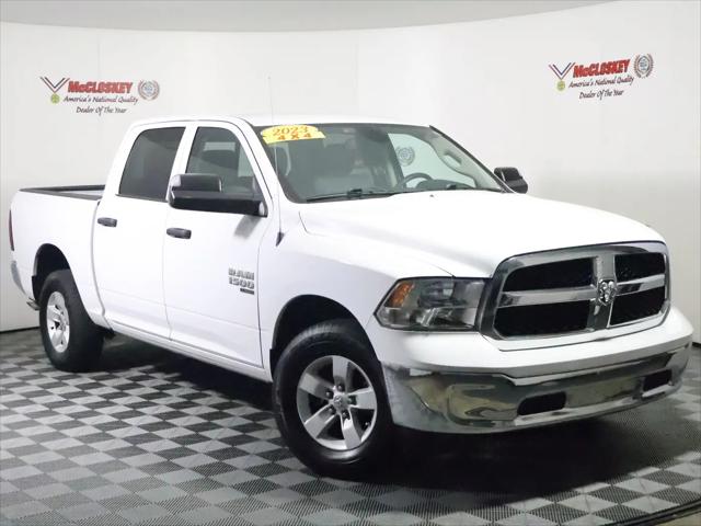2023 Ram 1500 Classic SLT Crew Cab 4x4 5'7" Box