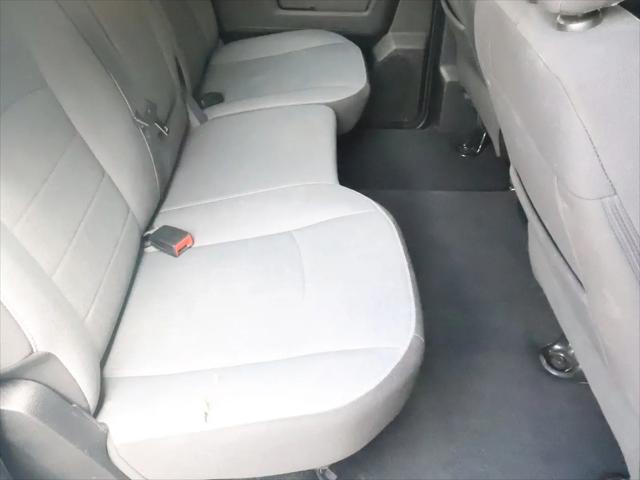 2023 Ram 1500 Classic SLT Crew Cab 4x4 5'7" Box