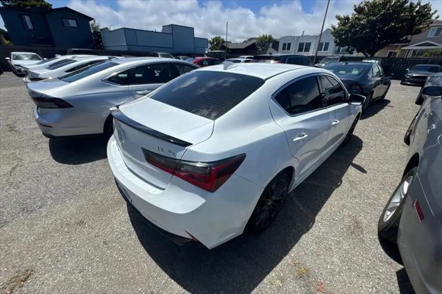 2022 Acura ILX Premium & A-SPEC Packages
