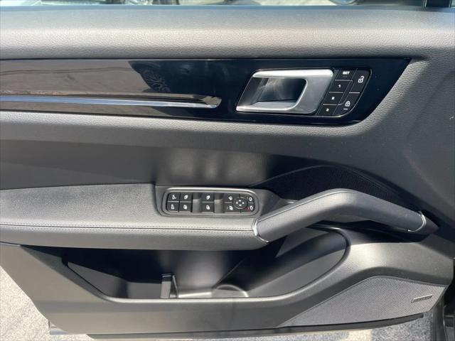 2023 Porsche Cayenne Cayenne