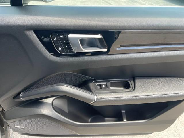 2023 Porsche Cayenne Cayenne