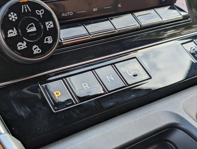 2025 Nissan Armada SL 4WD