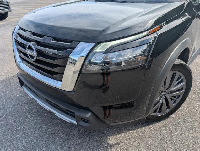 2025 Nissan Pathfinder SL FWD