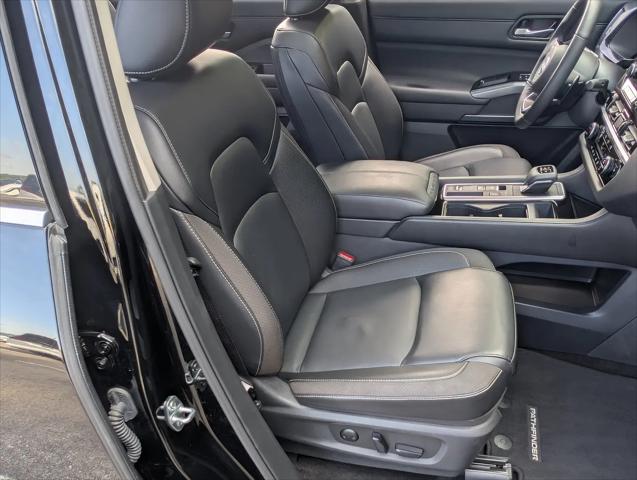 2025 Nissan Pathfinder SL FWD