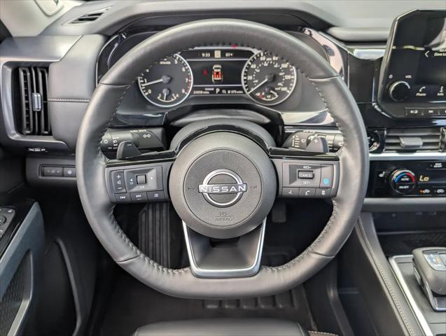 2025 Nissan Pathfinder SL FWD