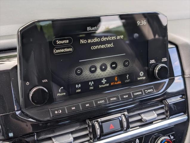 2025 Nissan Pathfinder SL FWD