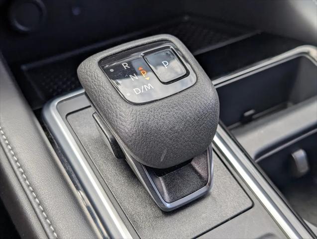 2025 Nissan Pathfinder SL FWD